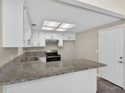 5810 41st St, Sacramento, CA 95824 Photo