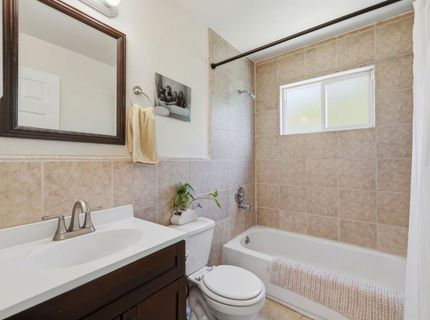 3913 23rd Ave, Sacramento, CA 95820 Photo