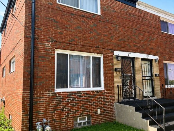 1203 S 17th Avenue , Maywood, IL 60153
