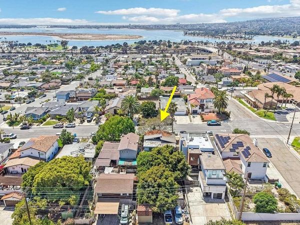2539 Galveston St, San Diego, CA 92110