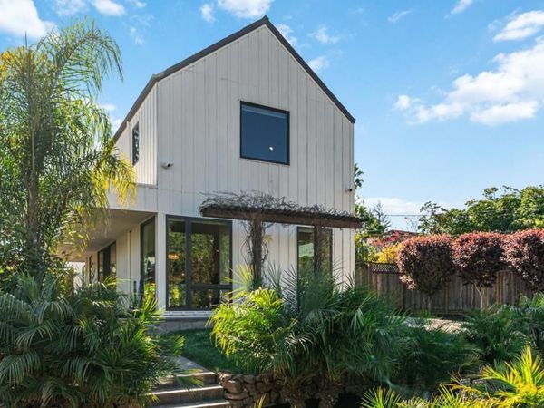 16 Hillview Avenue, Redwood City, CA 94062
