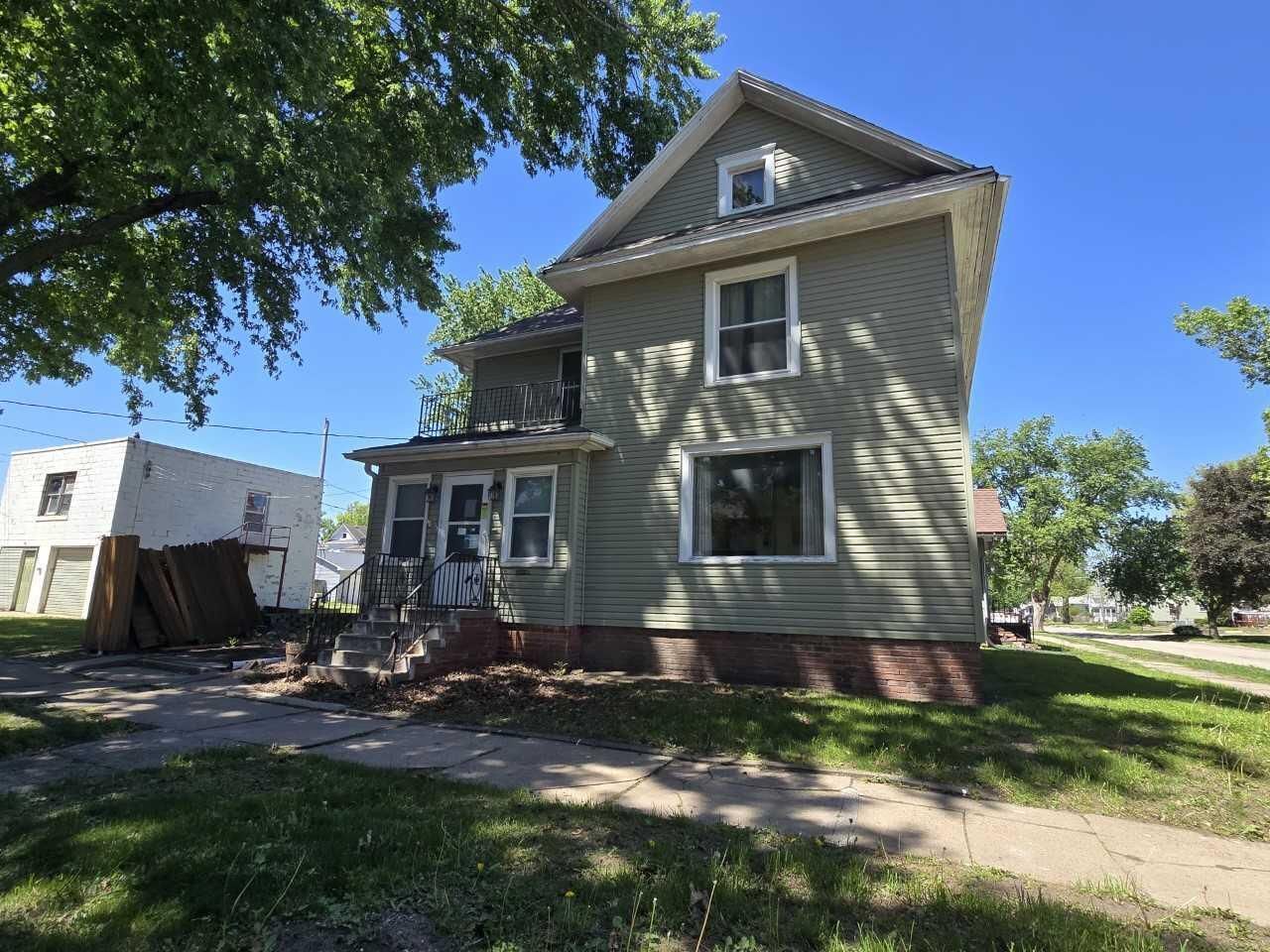 811 N 3rd Street, Red Oak, IA 51566 Main Photo