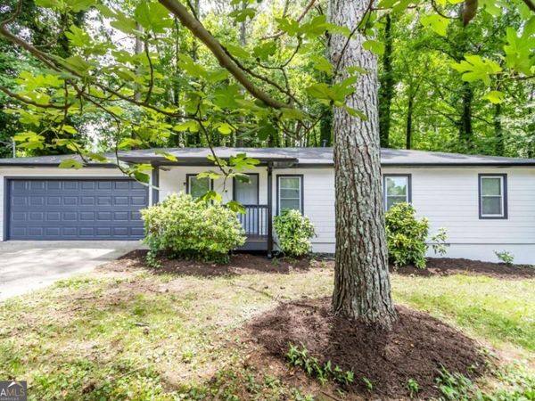 4010 Kennesaw Drive NW, Kennesaw, GA 30152