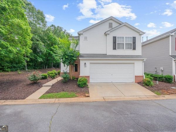 656 W Oaks Drive, Woodstock, GA 30188