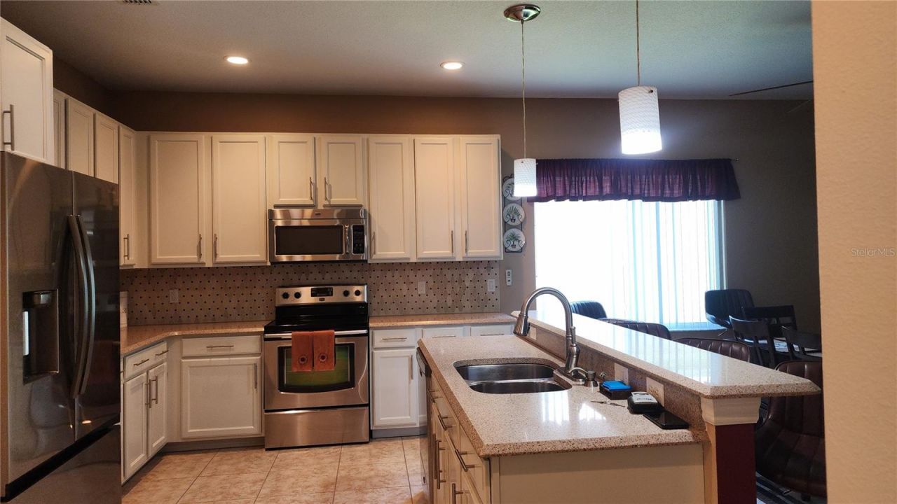 1915 Acacia Drive , Kissimmee, FL 34758 Photo