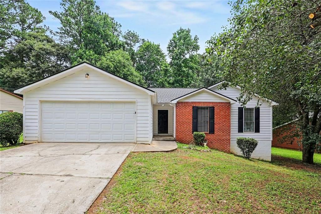9112 Raven Drive, Jonesboro, GA 30238 Main Photo