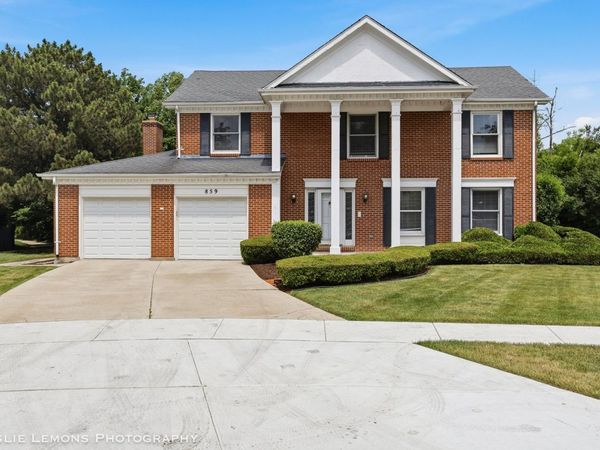 859 Evergreen Avenue , Glen Ellyn, IL 60137