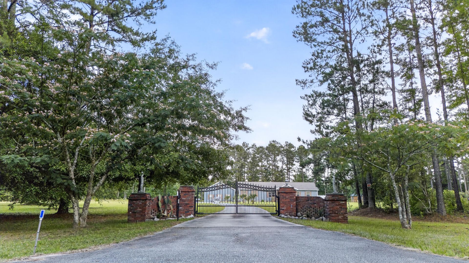 9166 Jefferies Highway Photo 4