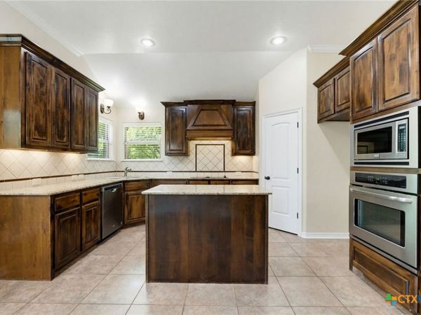 2009 Silver Spur , Belton, TX 76513