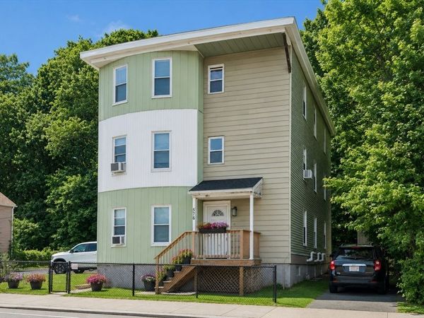 576 Franklin St, Worcester, MA 01608