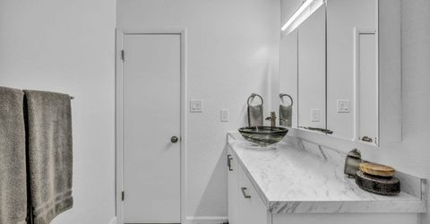 2300 Dickerson Road, Unit 11, Reno, NV 89503 Photo