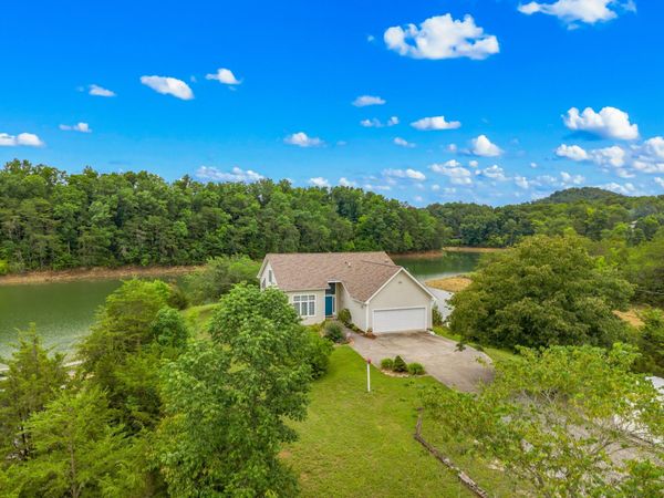 240 Very Old Barton Trail, Dandridge, TN 37725