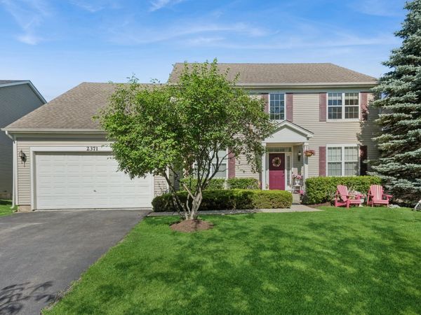 2371 BLUEWATER Drive, Wauconda, IL 60084