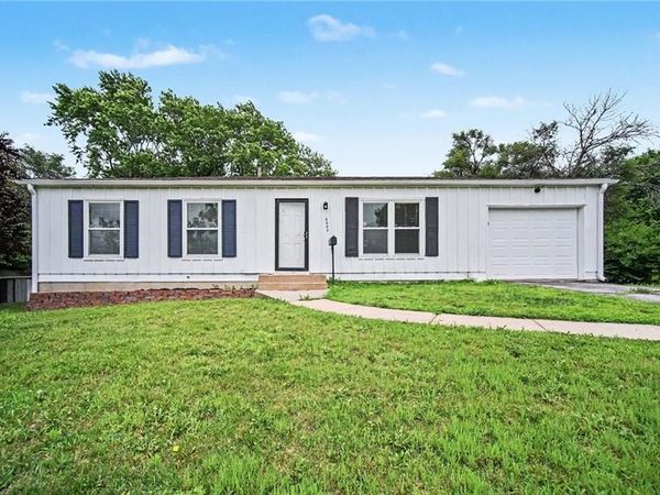 6000 E 152nd Street, Grandview, MO 64030