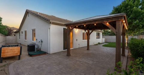 2439 Spring Flower Drive, Reno, NV 89521 Photo