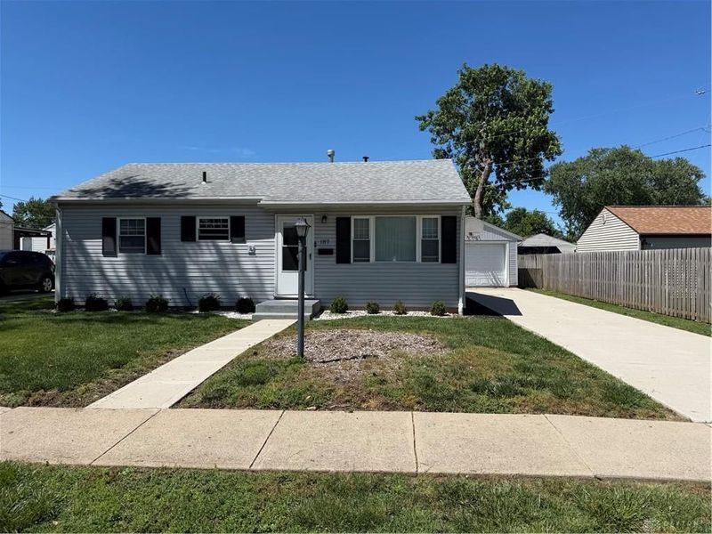 187 Pat Lane, Fairborn, OH 45324 Photo 1