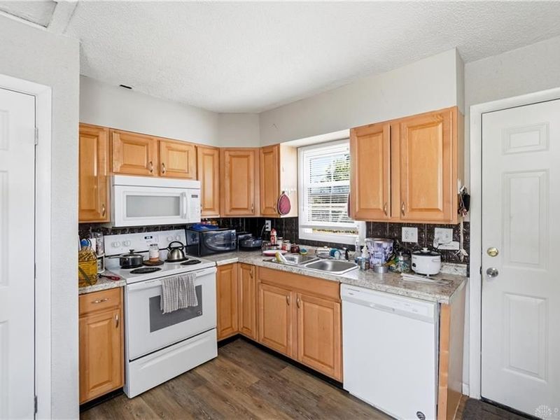 187 Pat Lane, Fairborn, OH 45324 Photo 13