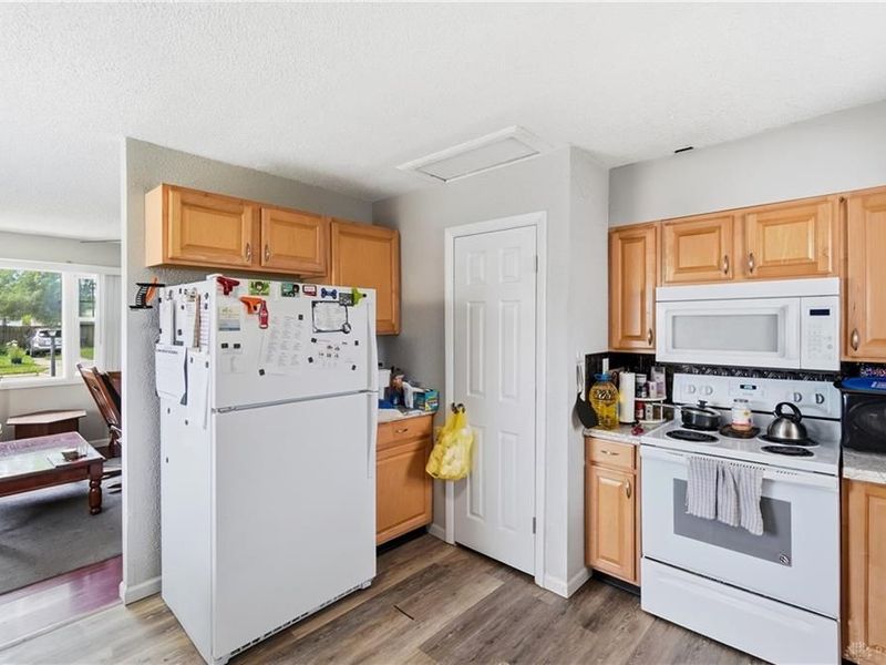 187 Pat Lane, Fairborn, OH 45324 Photo 14