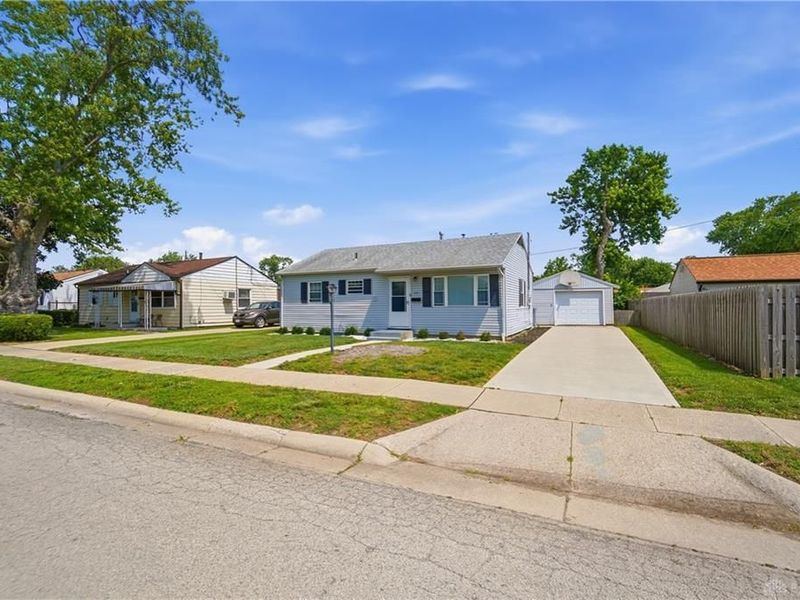 187 Pat Lane, Fairborn, OH 45324 Photo 6