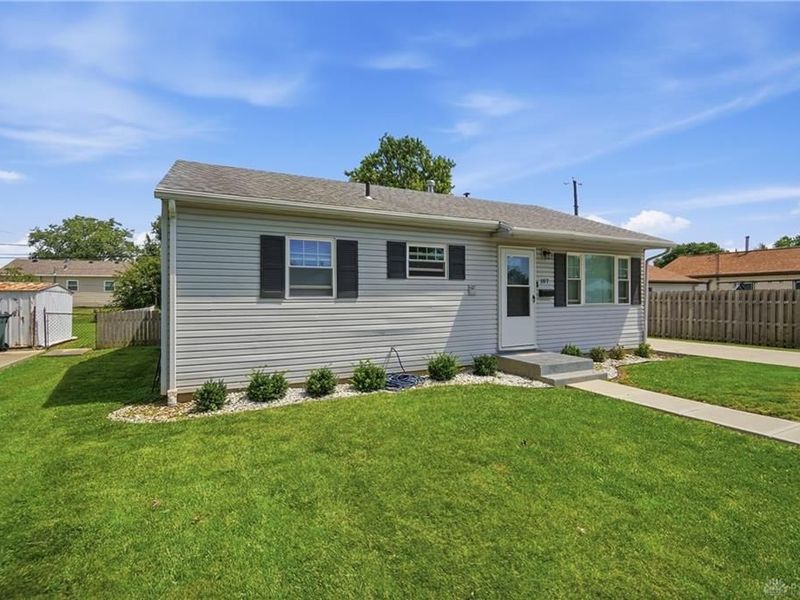 187 Pat Lane, Fairborn, OH 45324 Photo 9