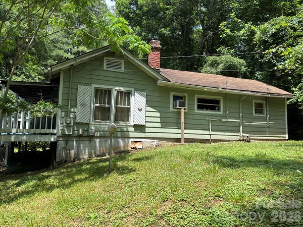 547 Avery Creek Road , Arden, NC 28704