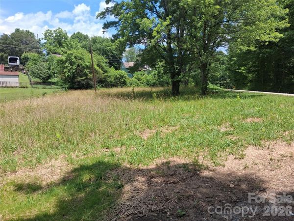 375 Ridge Road , Marion, NC 28752
