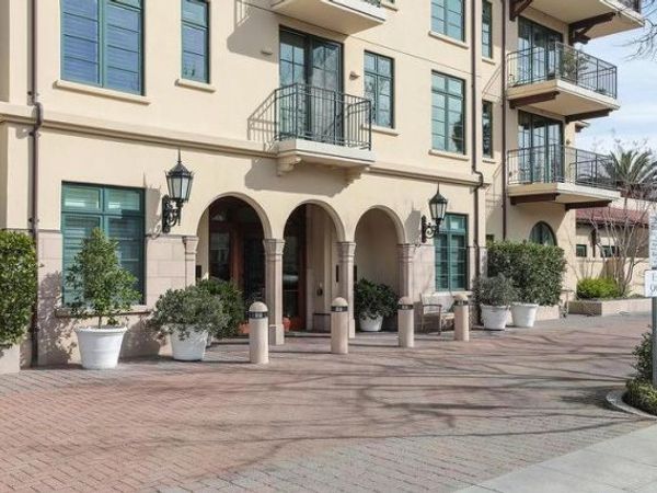 555 Byron Street , Unit 305, Palo Alto, CA 94301