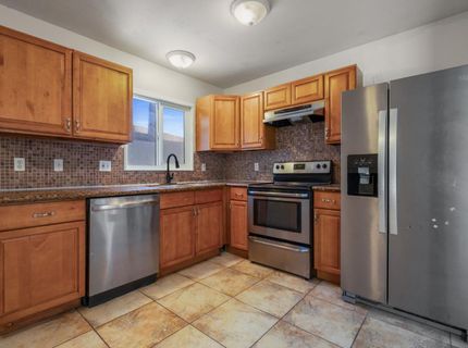 2077 W Sonoma Ave, Stockton, CA 95204 Photo