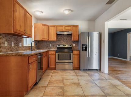 2077 W Sonoma Ave, Stockton, CA 95204 Photo