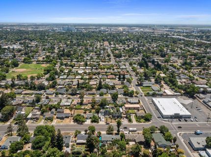 2077 W Sonoma Ave, Stockton, CA 95204 Photo