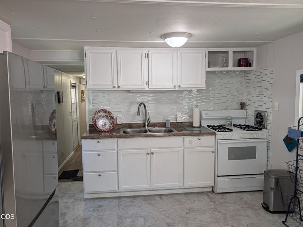 1055 N 5th Street, UNIT 149, Jacksonville, OR 97530