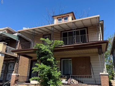 15470 Wildemere Street, Detroit, MI 48238