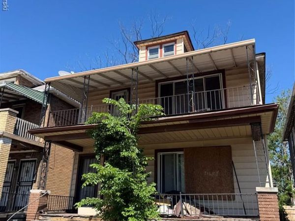 15470 Wildemere Street , Detroit, MI 48238