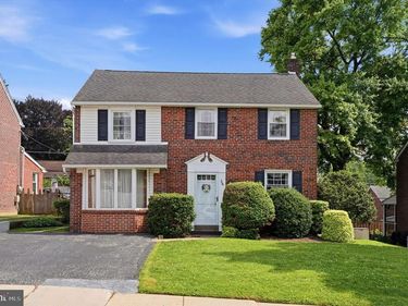 204 FLINTLOCK ROAD, DREXEL HILL, PA 19026