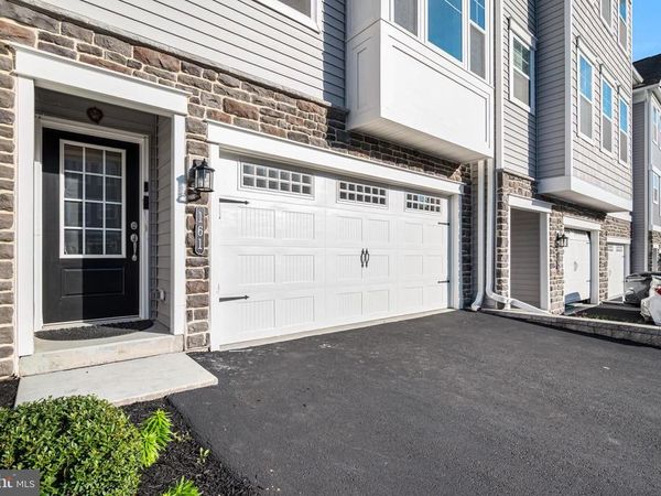 161 EVERLEIGH DRIVE , ROYERSFORD, PA 19468