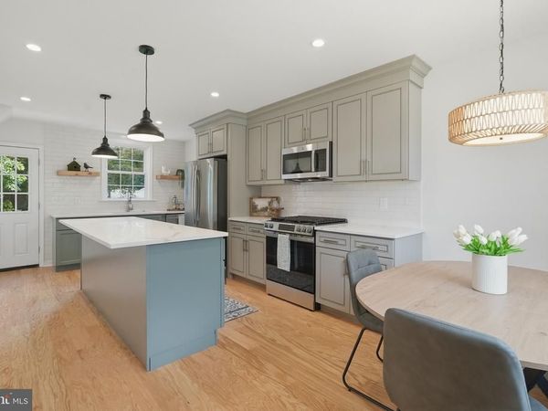800 PLEASANT HILL ROAD, WALLINGFORD, PA 19086