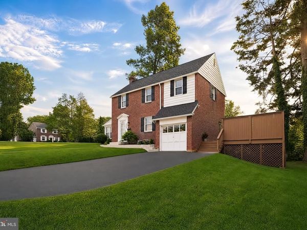 800 PLEASANT HILL ROAD, WALLINGFORD, PA 19086