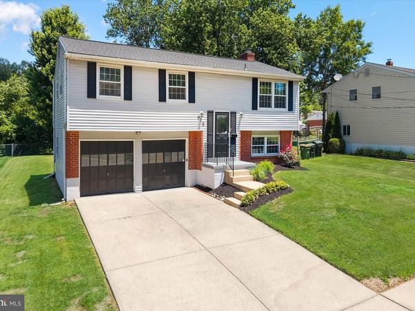 918 ROCKMOSS AVENUE, NEWARK, DE 19711