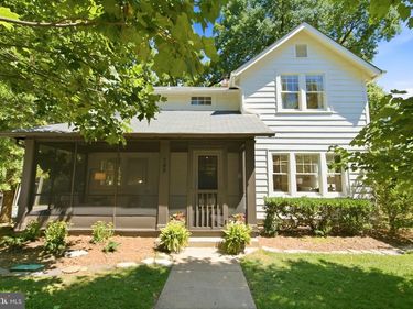 745 26TH STREET S, ARLINGTON, VA 22202