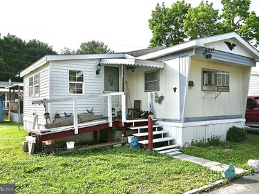 165 W RIDGE PIKE , Unit 132, ROYERSFORD, PA 19468