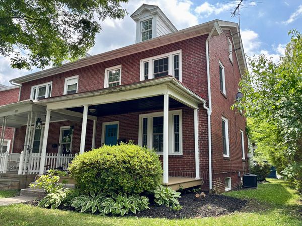 402 PINE STREET , WEST READING, PA 19611