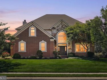 1361 WICKLOW DRIVE, YORK, PA 17404