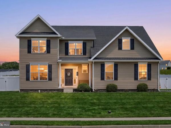 925 RIPPLE DRIVE, HANOVER, PA 17331