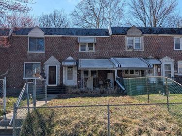 452 WESTMONT DRIVE, DARBY, PA 19023