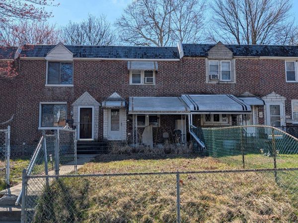 452 WESTMONT DRIVE , DARBY, PA 19023