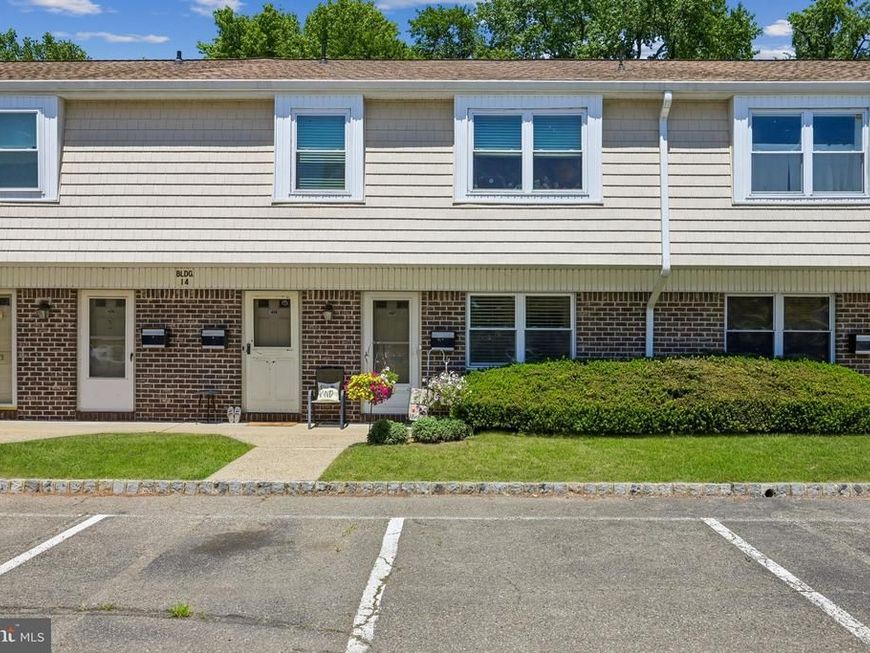 1407 Silver Court , Hamilton, NJ 08690 Main Photo