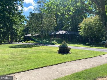 400 NIMITZ AVENUE, STATE COLLEGE, PA 16801