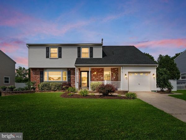 8 CHESTERFIELD ROAD, SEWELL, NJ 08080