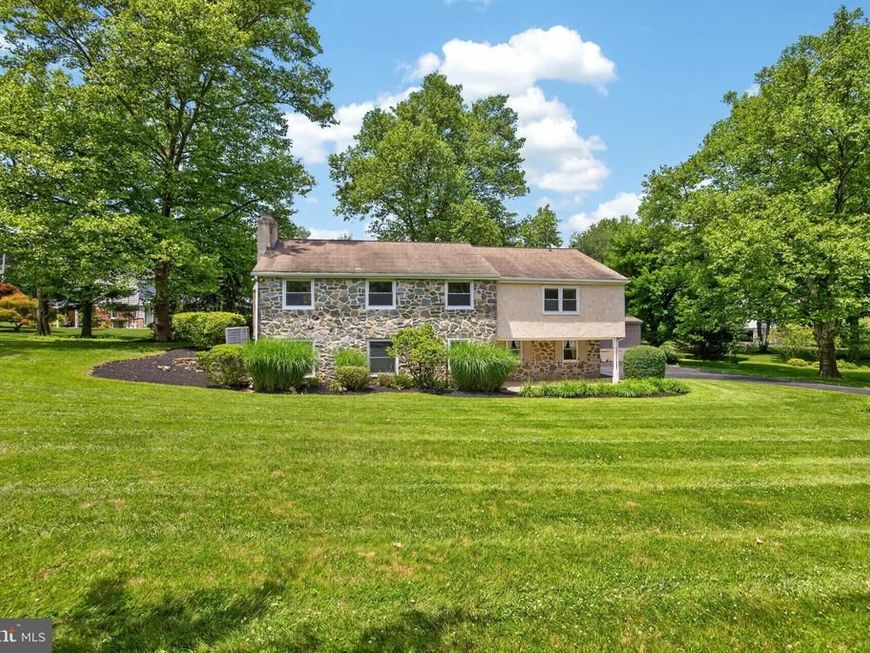 1190 Beaumont Road , Berwyn, PA 19312 Main Photo