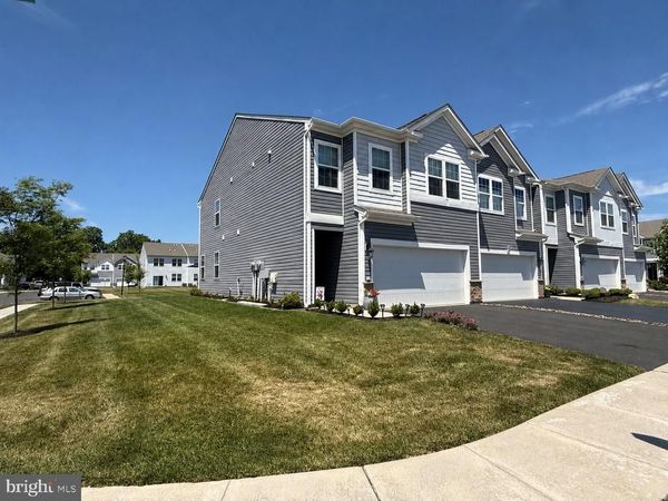 100 FONTHILL COURT , QUAKERTOWN, PA 18951